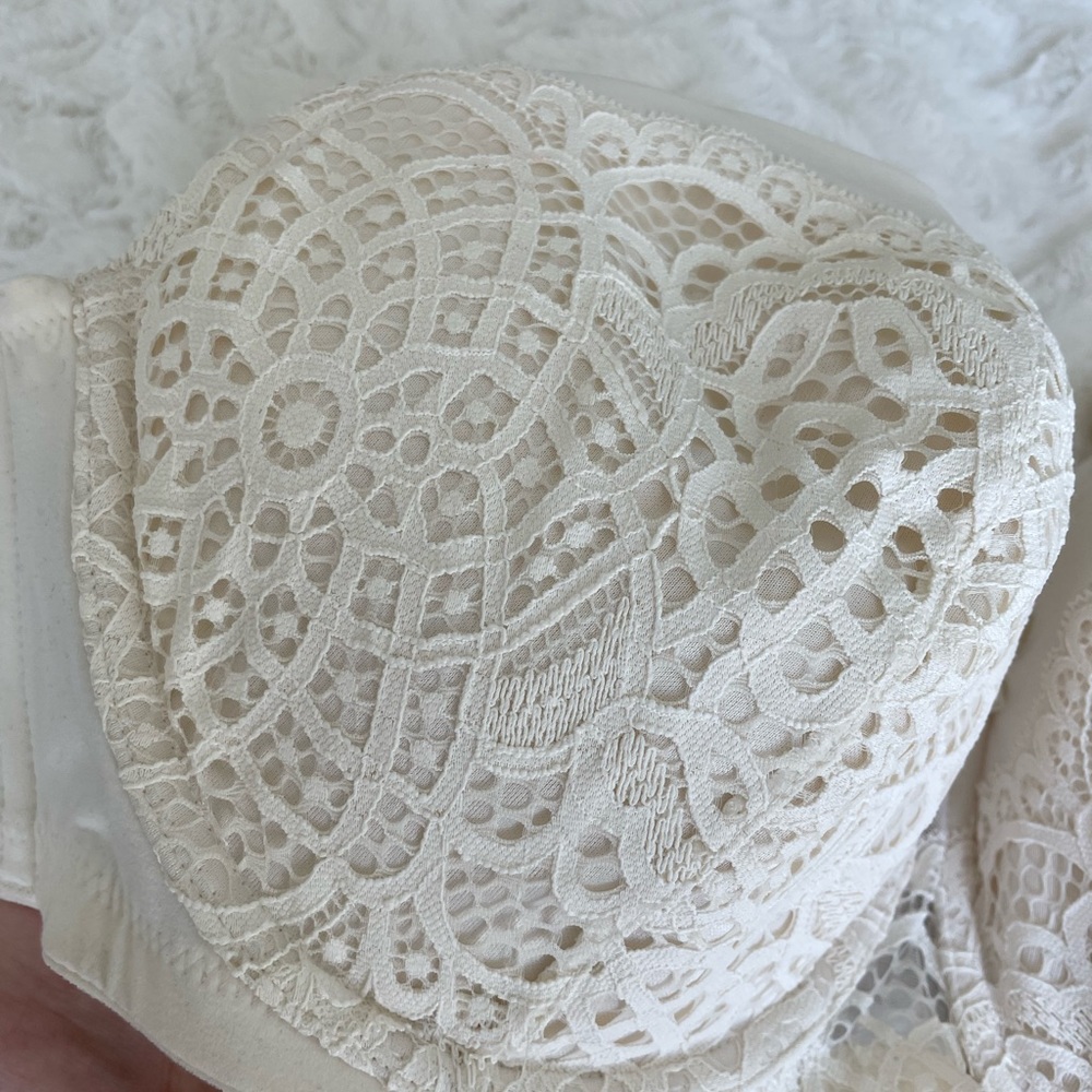 Bra - Picture 3 of 5